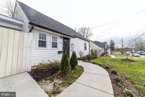 115 Travis St, Manassas, VA 20111