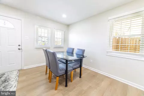 Entry Way - 115 Travis St, Manassas, VA 20111 photo 2 of 13