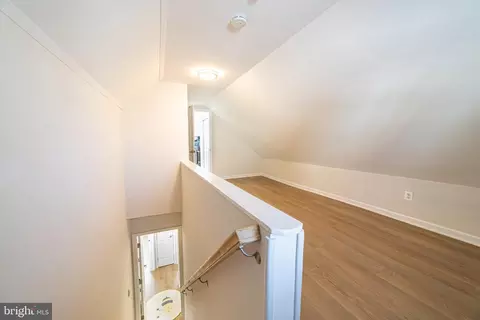 Entry Way - 115 Travis St, Manassas, VA 20111 photo 9 of 13