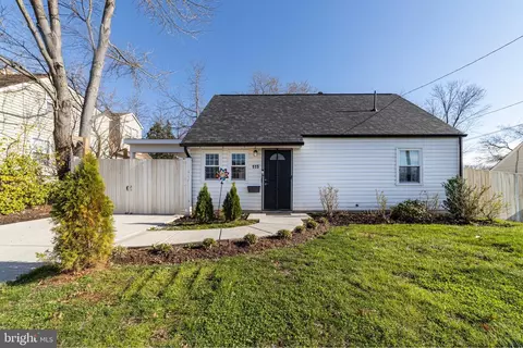 Exterior - 115 Travis St, Manassas, VA 20111 photo 2 of 6