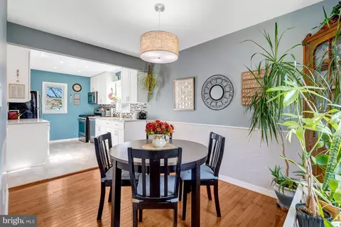 Dining - 92 Meeker Ct, Manassas Park, VA 20111 photo 2 of 2
