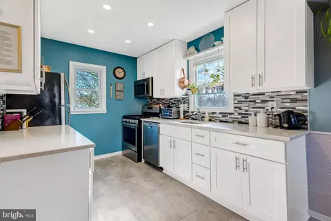 Kitchen - 92 Meeker Ct, Manassas Park, VA 20111 photo 1 of 3