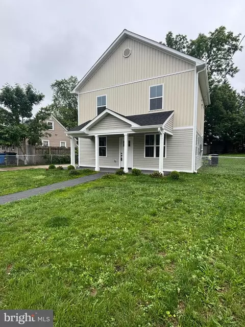 129 Evans St, Manassas Park, VA 20111