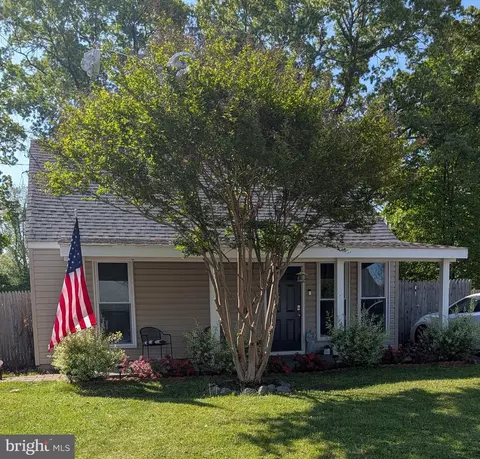 243 Kent Dr, Manassas Park, VA 20111