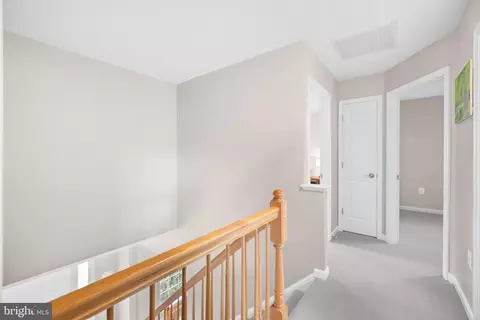 Entry Way - 9219 Stephanie St, Manassas Park, VA 20111 photo 5 of 8