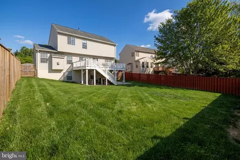 Exterior - 9219 Stephanie St, Manassas Park, VA 20111 photo 11 of 15