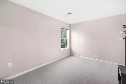 Bedroom - 9219 Stephanie St, Manassas Park, VA 20111 photo 5 of 7