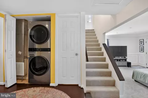 Entry Way - 134 Evans St, Manassas Park, VA 20111 photo 7 of 8