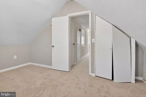 Entry Way - 134 Evans St, Manassas Park, VA 20111 photo 6 of 8