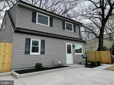 225 Colfax Ct, Manassas Park, VA 20111