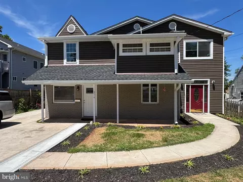 Exterior - 216 Colfax Ct, Manassas Park, VA 20111 photo 5 of 7