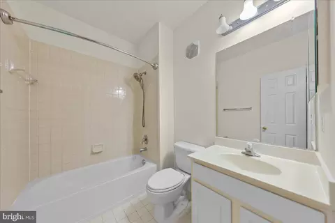 Bath - 9812 Pickens Pl, Manassas Park, VA 20111 photo 1 of 3
