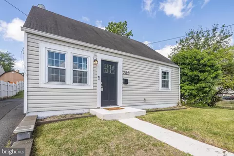 Exterior - 285 Manassas Dr, Manassas Park, VA 20111 photo 2 of 6
