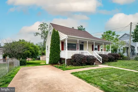 112 Luxor St, Manassas Park, VA 20111