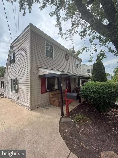 179 Scott Dr, Manassas Park, VA 20111 photo 6