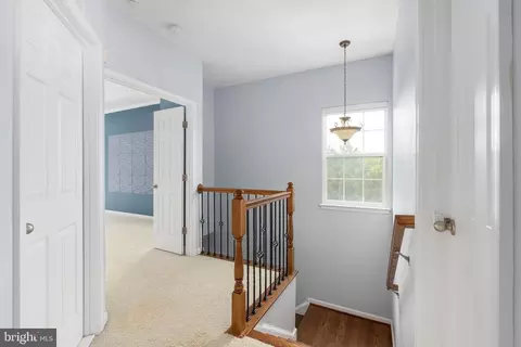 Entry Way - 9113 Jefferson Ct, Manassas Park, VA 20111 photo 9 of 11