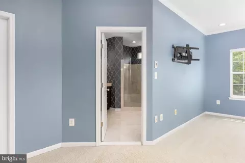 Entry Way - 9113 Jefferson Ct, Manassas Park, VA 20111 photo 10 of 11