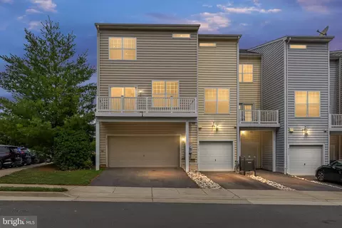 Exterior - 9113 Jefferson Ct, Manassas Park, VA 20111 photo 3 of 11