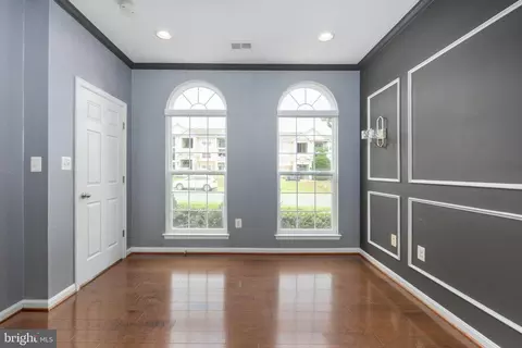 Entry Way - 9113 Jefferson Ct, Manassas Park, VA 20111 photo 3 of 11