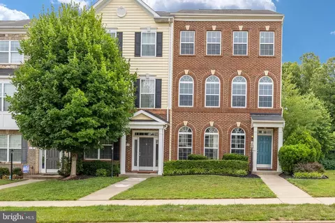Exterior - 9113 Jefferson Ct, Manassas Park, VA 20111 photo 10 of 11