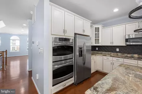 Entry Way - 9113 Jefferson Ct, Manassas Park, VA 20111 photo 7 of 11
