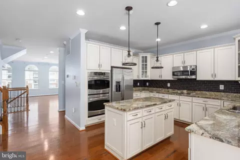 Kitchen - 9113 Jefferson Ct, Manassas Park, VA 20111 photo 3 of 4