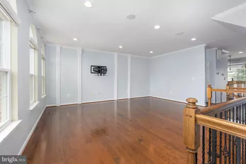 Living - 9113 Jefferson Ct, Manassas Park, VA 20111 photo 1 of 3