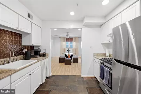Entry Way - 104 Lambert Dr, Manassas Park, VA 20111 photo 1 of 2