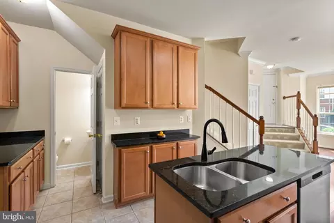 Kitchen - 9612 Wigfall Way, Manassas Park, VA 20111 photo 7 of 8