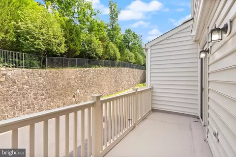 Exterior - 9612 Wigfall Way, Manassas Park, VA 20111 photo 3 of 4