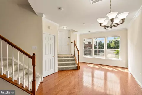 Living - 9612 Wigfall Way, Manassas Park, VA 20111 photo 4 of 6