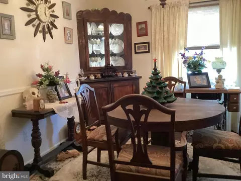 Dining - 134 Baker St, Manassas Park, VA 20111 photo 2 of 2