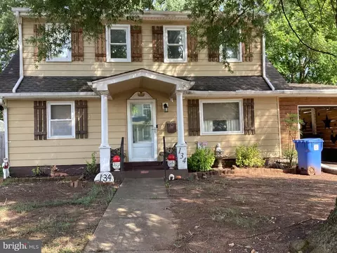 Exterior - 134 Baker St, Manassas Park, VA 20111 photo 2 of 7