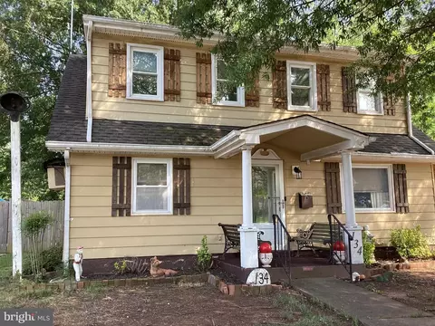 Exterior - 134 Baker St, Manassas Park, VA 20111 photo 3 of 7