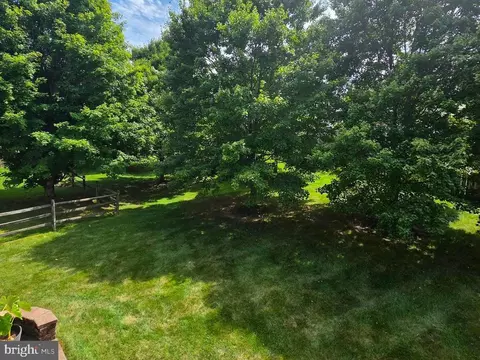 Exterior - 9405 Luke Dr, Manassas Park, VA 20111 photo 8 of 12