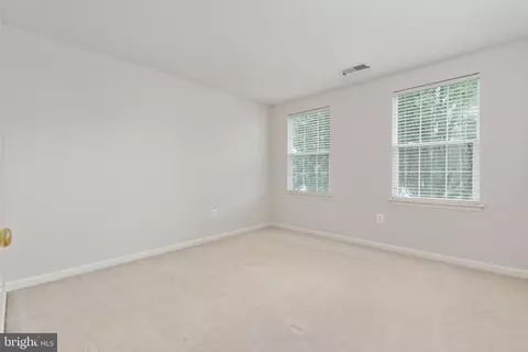 Bedroom - 9195 Matthew Dr, Manassas Park, VA 20111 photo 3 of 6