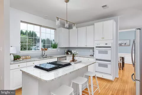 Kitchen - 9195 Matthew Dr, Manassas Park, VA 20111 photo 2 of 6