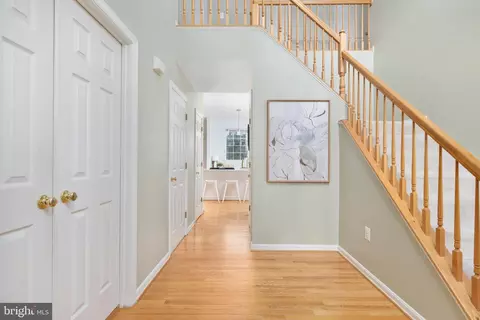 Entry Way - 9195 Matthew Dr, Manassas Park, VA 20111 photo 3 of 6