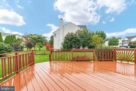 Exterior - 9195 Matthew Dr, Manassas Park, VA 20111 photo 14 of 21