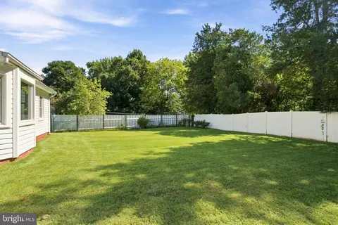 Exterior - 179 Colburn Dr, Manassas Park, VA 20111 photo 2 of 6