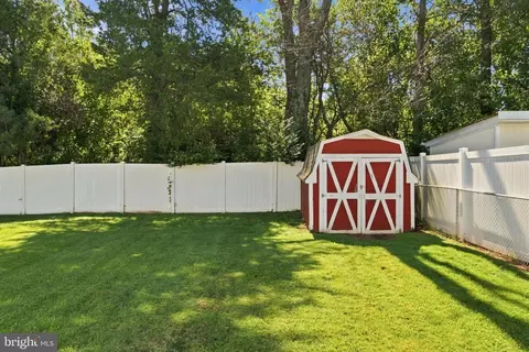 Exterior - 179 Colburn Dr, Manassas Park, VA 20111 photo 1 of 6