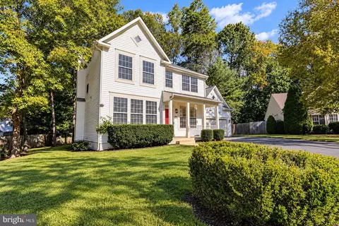 Exterior - 9317 Paul Dr, Manassas Park, VA 20111 photo 2 of 5