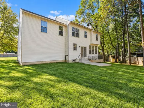 Exterior - 9317 Paul Dr, Manassas Park, VA 20111 photo 4 of 5
