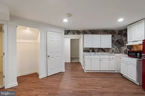 Entry Way - 9317 Paul Dr, Manassas Park, VA 20111 photo 3 of 3