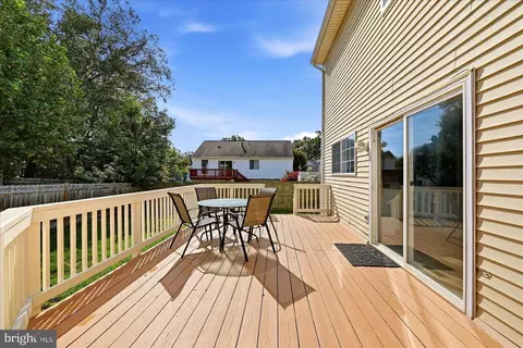 Exterior - 9302 Elise Ct, Manassas Park, VA 20111 photo 3 of 6