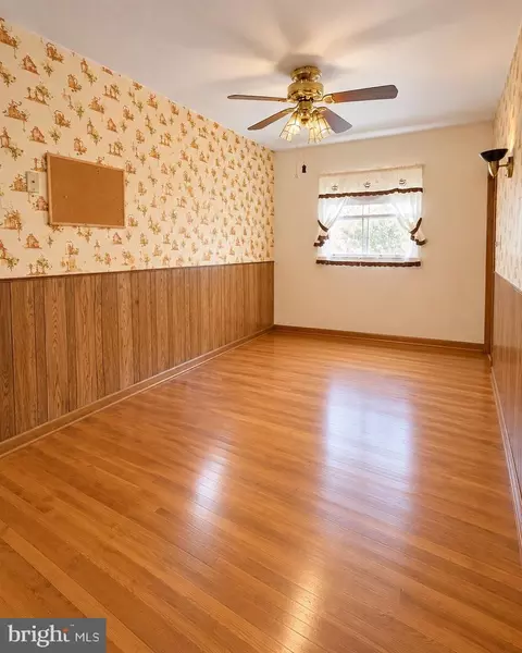 Other - 181 Lambert Dr, Manassas Park, VA 20111 photo 2 of 3