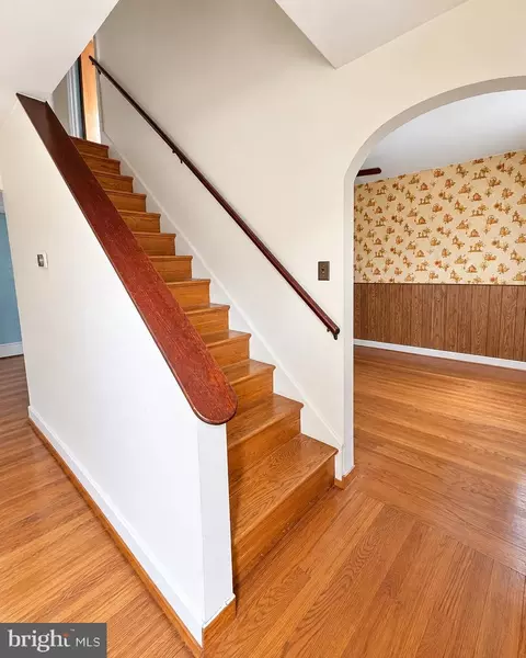 Entry Way - 181 Lambert Dr, Manassas Park, VA 20111 photo 1 of 2