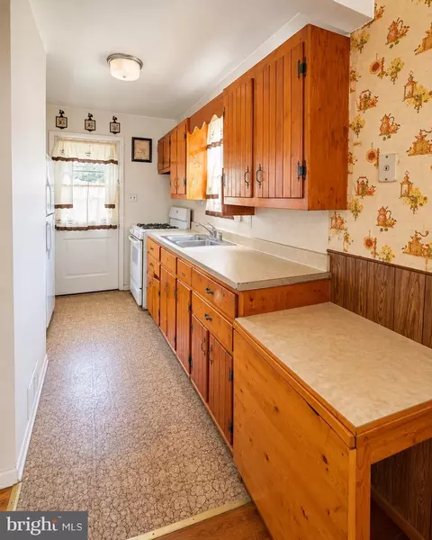 Kitchen - 181 Lambert Dr, Manassas Park, VA 20111 photo 1 of 1