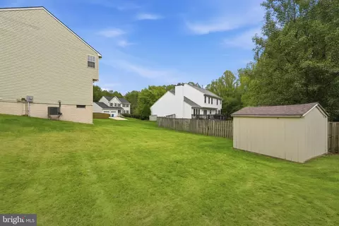Exterior - 9260 Matthew Dr, Manassas Park, VA 20111 photo 4 of 6