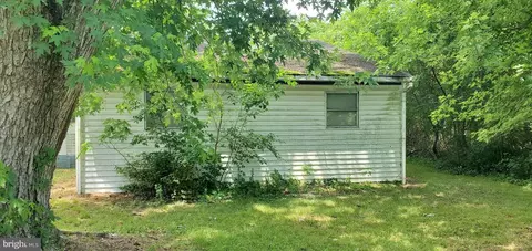 101 Johnsons Dr, Urbanna, VA 23175 photo 5